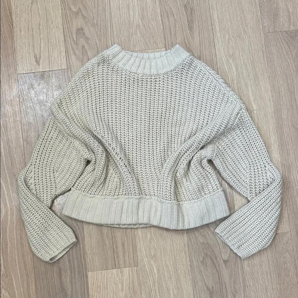 moon & madison Cream Knit Crew Neck Sweater Size Medium